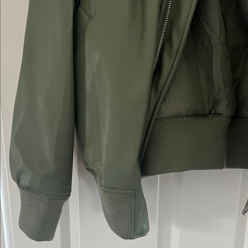 VILA Olive Green Jacket - Picture 3 of 4